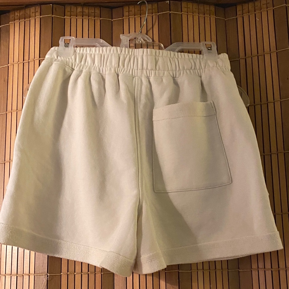 Sweaty Betty Revive Shorts - Picture 2 of 7